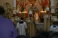 Błogosławieństwo udzielane przez biskupów M. Romana, M. Włodzimierza, M. Ludwika