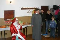 Kapłan Karol witał Świętego Mikołaja