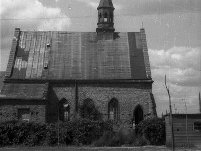 Stary kościół zniszczony po II wojnie światowej, źródło: www.1944.pl